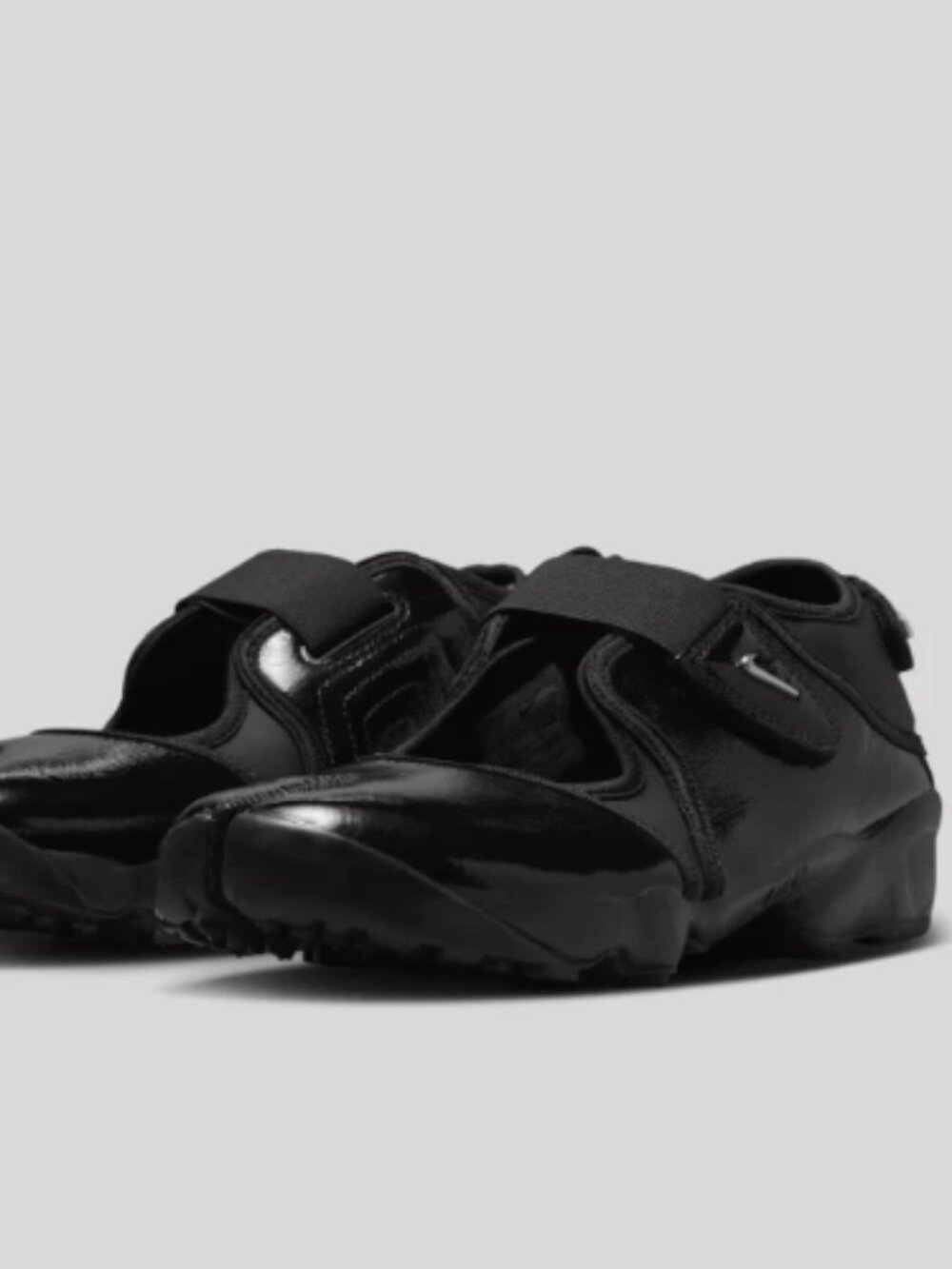 New Nike Women's Air Rift Shoes - Black "MULTIPLE SIZE & FAST SHIP"
